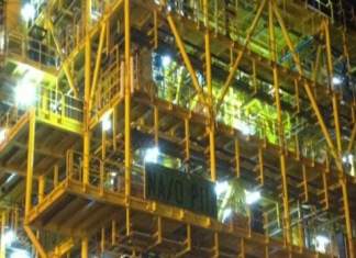 FIRST GAS FLOWS FROM PROJECT OFF EGYPT