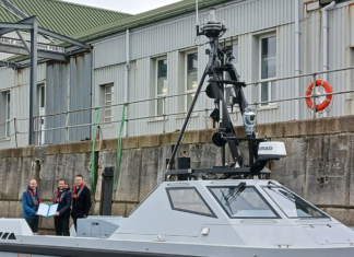 LR AWARDS ATLAS ELEKTRONIK UK THE FIRST UMS CERTIFICATE ISSUED TO A NAVAL MINEHUNTER