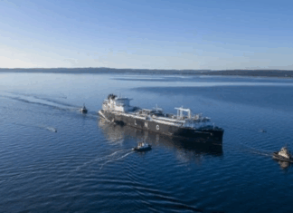 LNG TANKER BRIEFLY GROUNDS SPARKING NEW CRITICISM OF GERMANY’S LNG IMPORTS