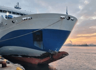 SOUTH KOREA SEEKS ARREST OF MASTER AS PROBE INTO FERRY GROUNDING WIDENS