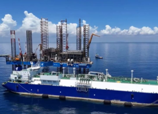 SEVEN-YEAR GAS SUPPLY DEAL IS A GO AS PUERTO RICO BACKS IT UP