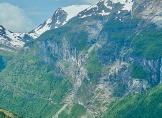 03/2026: ZERO EMISSION REQUIREMENTS IN NORWEGIAN HERITAGE FJORDS