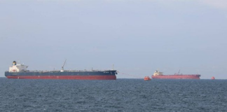 U.S. ISSUES 30-DAY LICENSE FOR DELIVERY AND SALE OF RUSSIAN OIL AT SEA