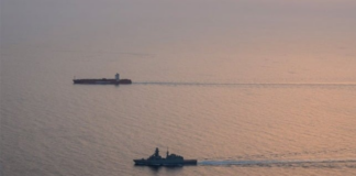 IMO PAUSES PERSIAN GULF EVACUATIONS AFTER CONTAINERSHIP IS ATTACKED