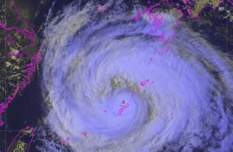 SHIPPING MOVES OUT OF THE WAY AS TYPHOON DOLPHIN NEARS CHINA