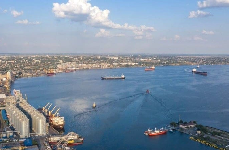 AZERBAIJAN ISSUES WARNING AFTER RUSSIAN ATTACK KILLS TWO SEAFARERS