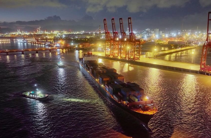 CHINA GROWS ARCTIC CONTAINER ROUTES, REACHING ENGLAND AND OPENING MURMANSK